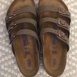 NWOT Birkenstock Florida soft footbed regular 39